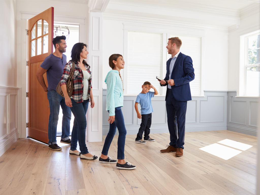 Real Estate Agent Guide: Necessity, Education, and Career Path