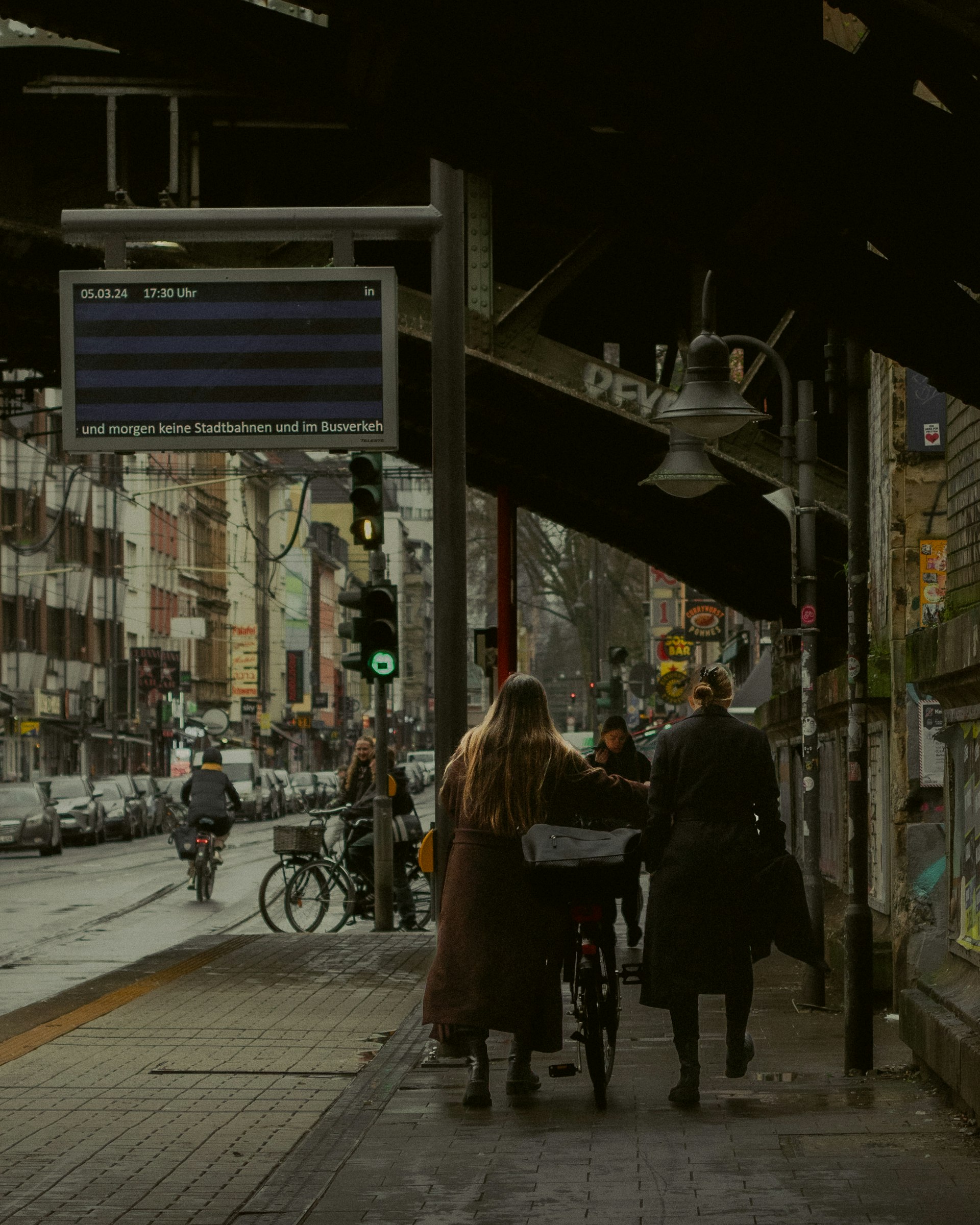 Transforming Urban Mobility: Augmented Reality Navigation in Smart Cities